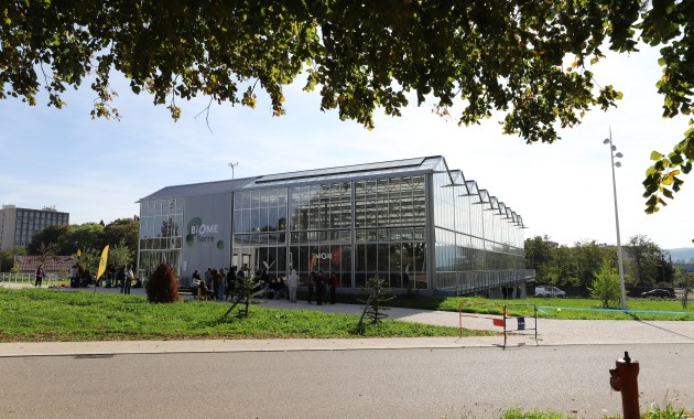 Construction de serres botaniques et de locaux connexes au Jardin des Sciences