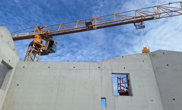 Construction de 14 logements et amÃ©nagement dâune agence bancaire