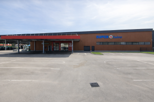 Extension et restruction d'un magasin