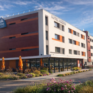 Construction de l'hÃ´tel / restaurant AKENA