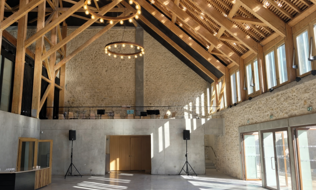 RÃ©habilitation d'un bÃ¢timent en Halle couverte et Ã©cole de musique